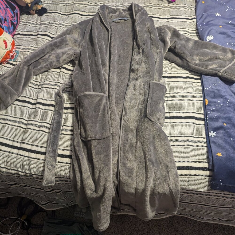 Brookstone Robe Women's NAP Ultra Plush Bathrobe Gray - Small